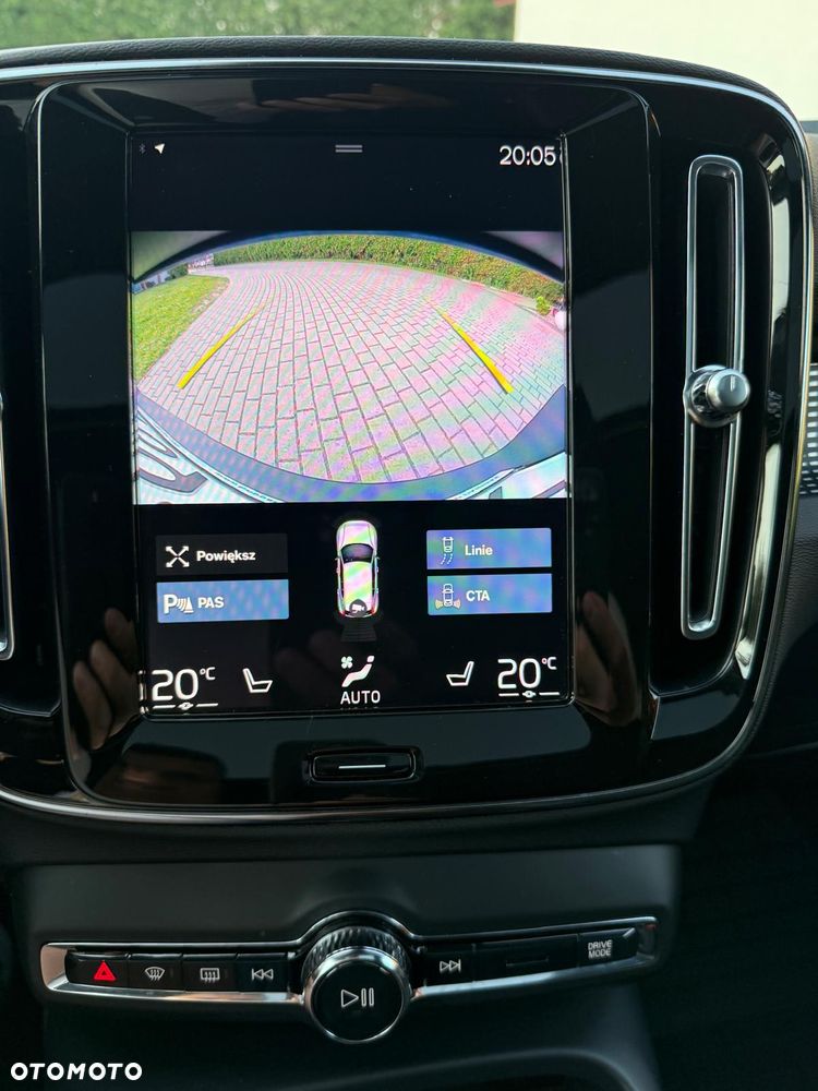 Volvo XC 40 T5 AWD R-Design - 32
