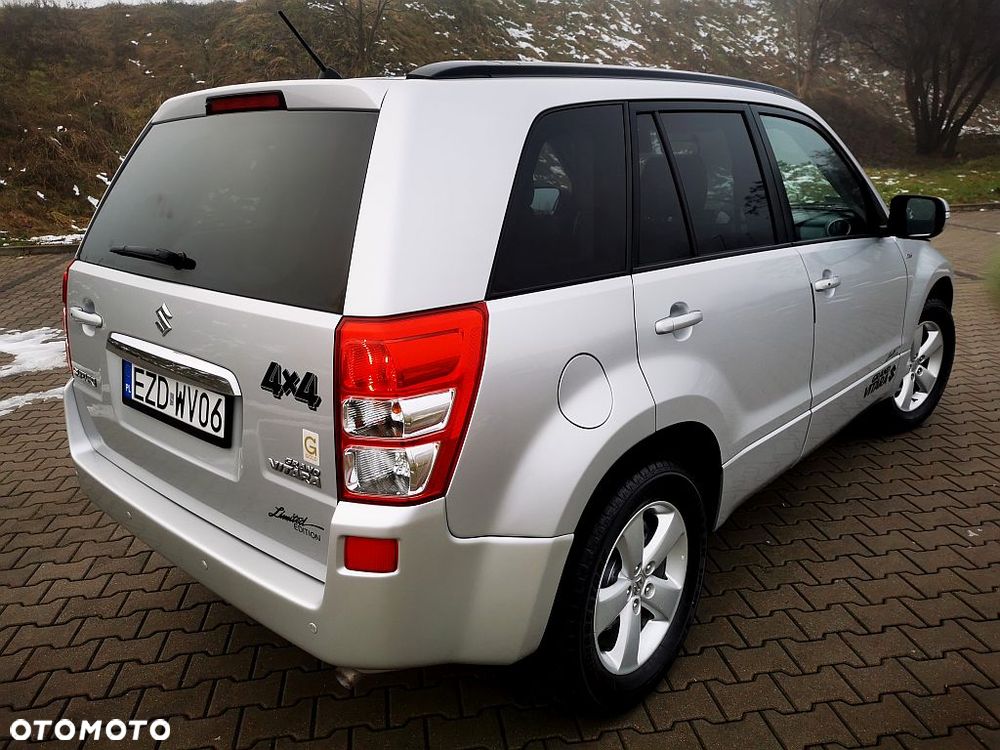 Suzuki Grand Vitara 1.9 DDiS De luxe - 31