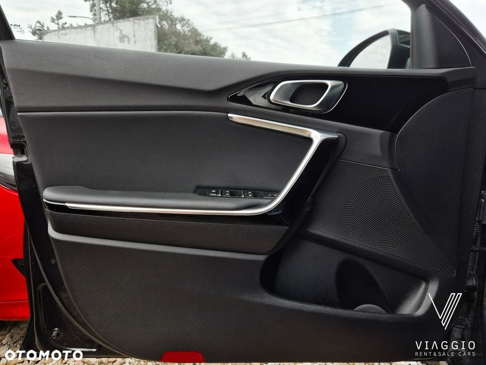 Kia Ceed - 30