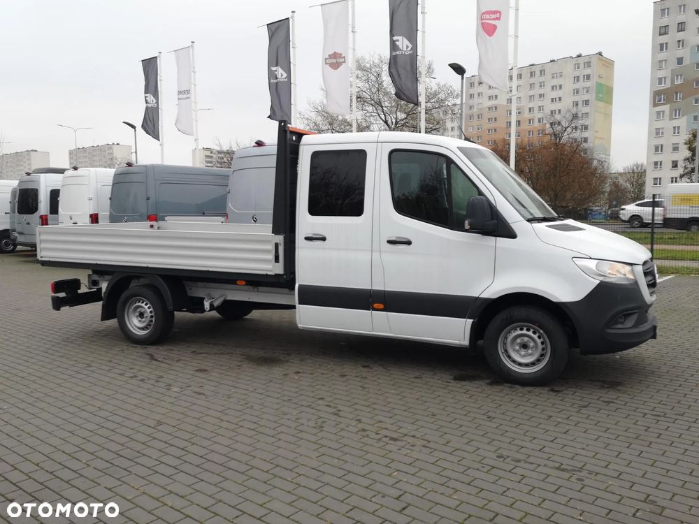 Mercedes-Benz Sprinter - 5
