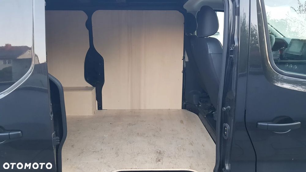 Renault TRAFIC - 12