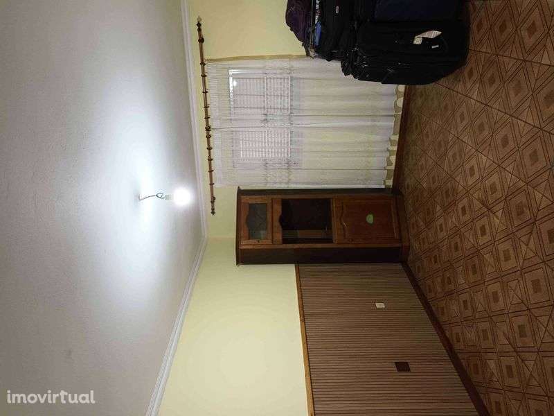 Aluguer de casa T3 . - Grande imagem: 4/12