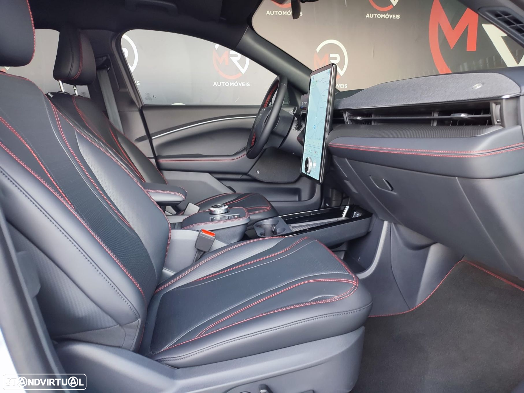Ford Mustang Mach-E Premium AWD - 29