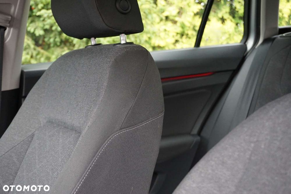 Volkswagen Golf - 17