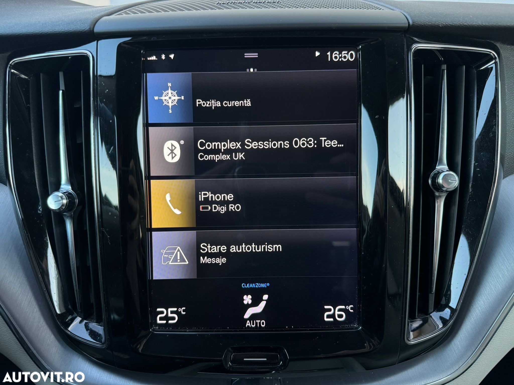 Volvo XC 60 B4 D Geartronic Momentum Pro - 27