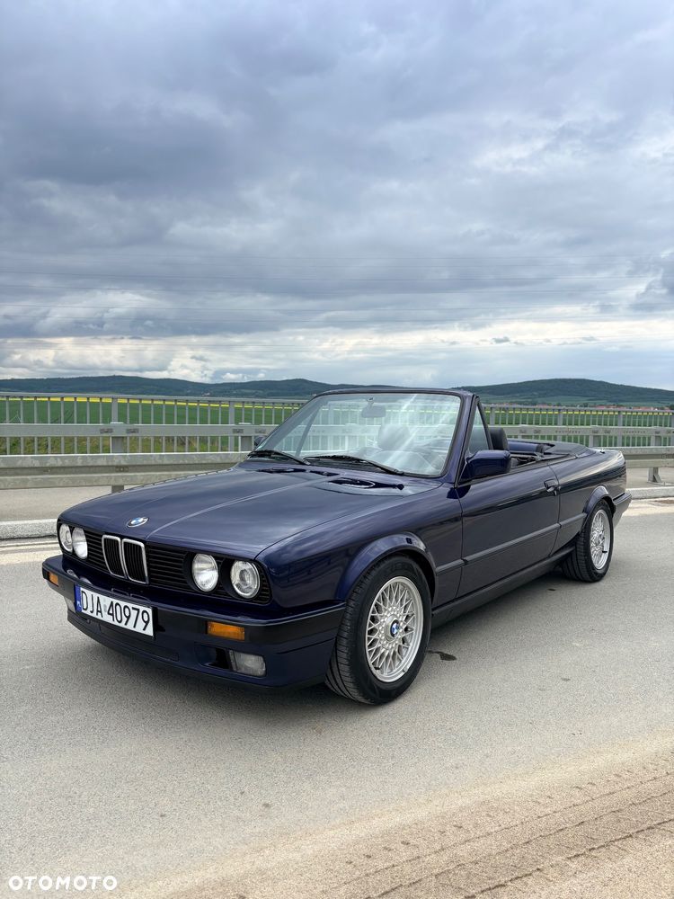 BMW Seria 3 318i - 1