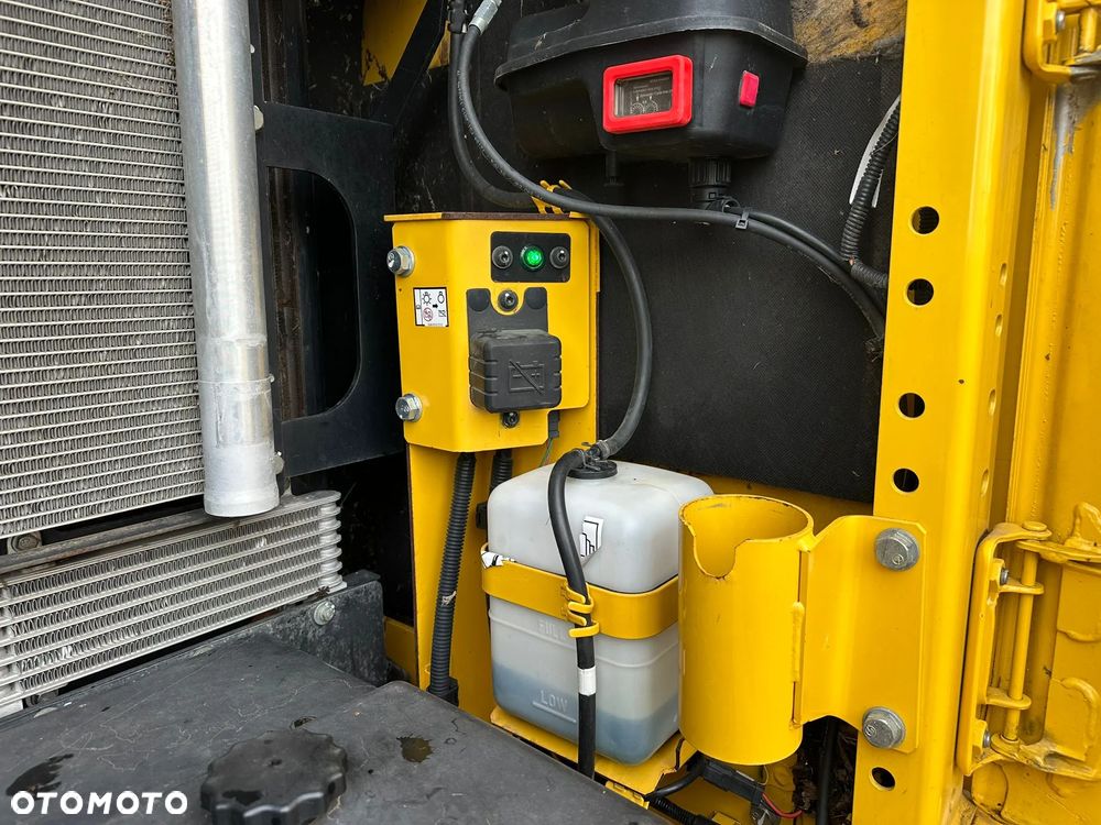 Komatsu PC170LC-11 - 9