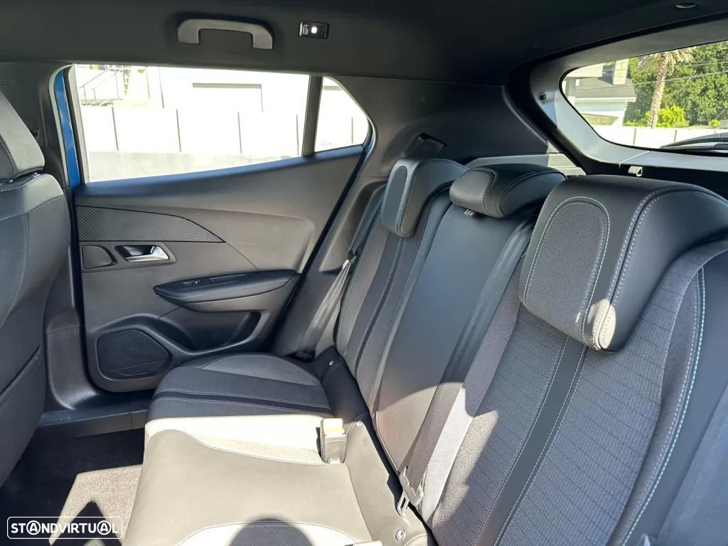 Peugeot 2008 PureTech 100 Active - 13