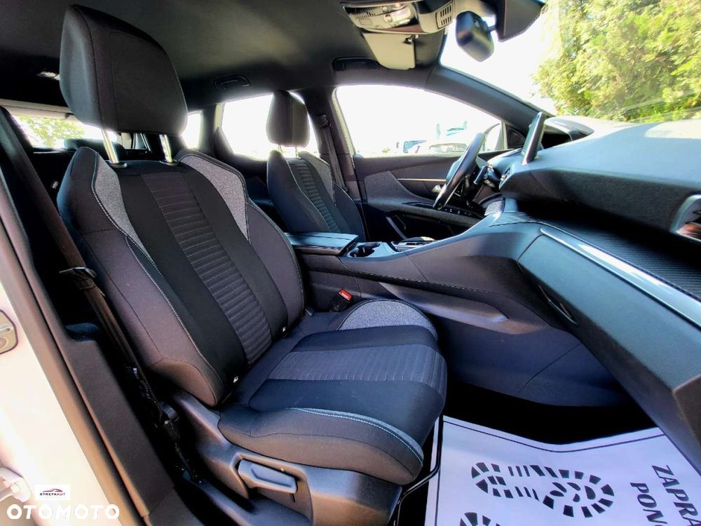 Peugeot 3008 - 18