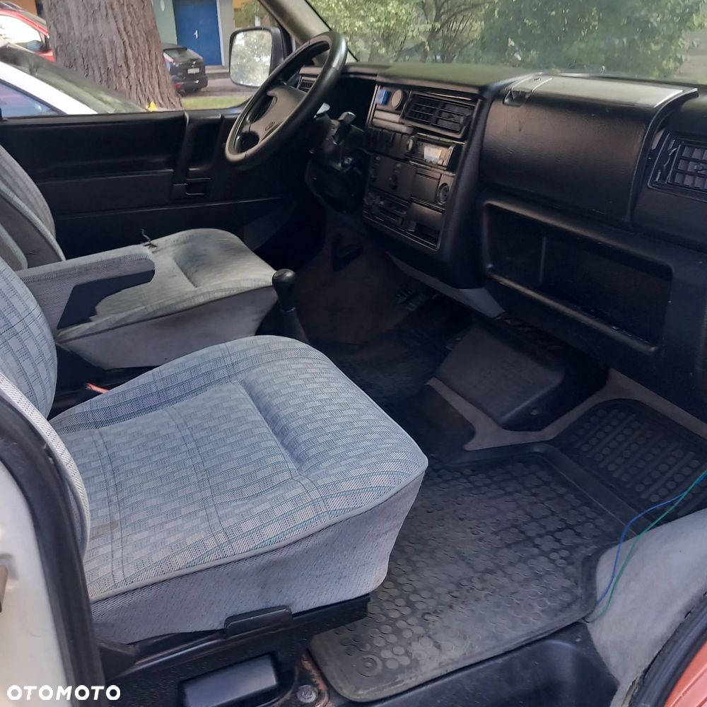 Volkswagen Transporter - 7