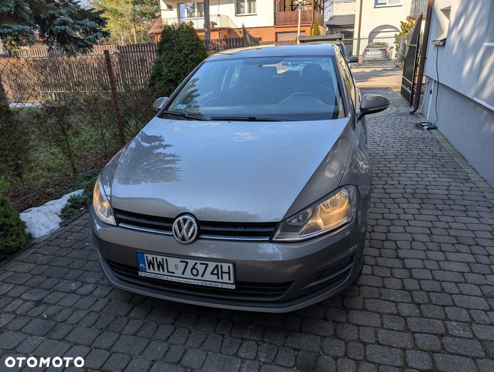 Volkswagen Golf - 1