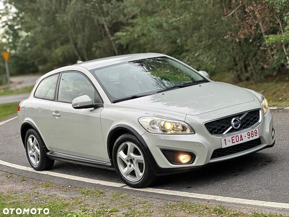 Volvo C30 D2 Momentum - 6