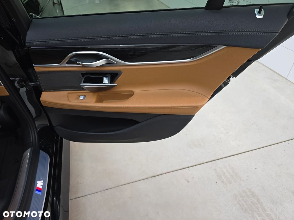 BMW Seria 7 730d xDrive - 33