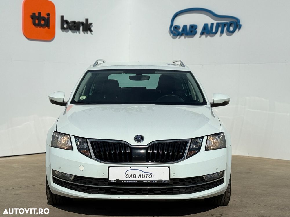 Skoda Octavia 1.6 TDI DSG Style - 3