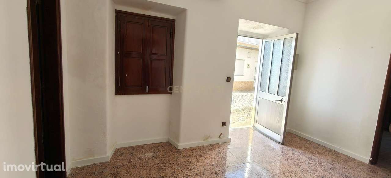 Moradia T1 + 1 em Fanhais - Nazaré - Grande imagem: 3/11