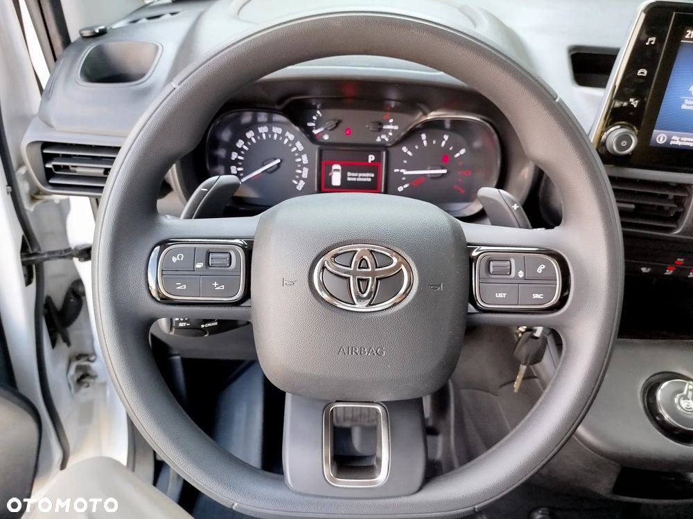 Toyota Proace City - 19