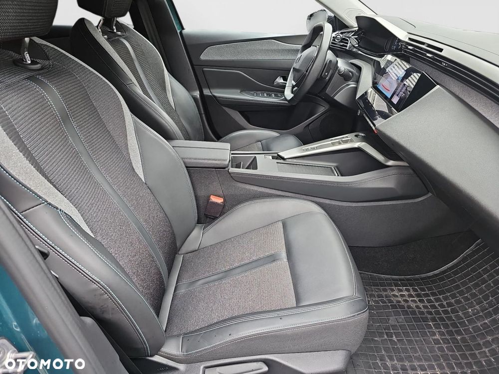 Peugeot 308 - 23