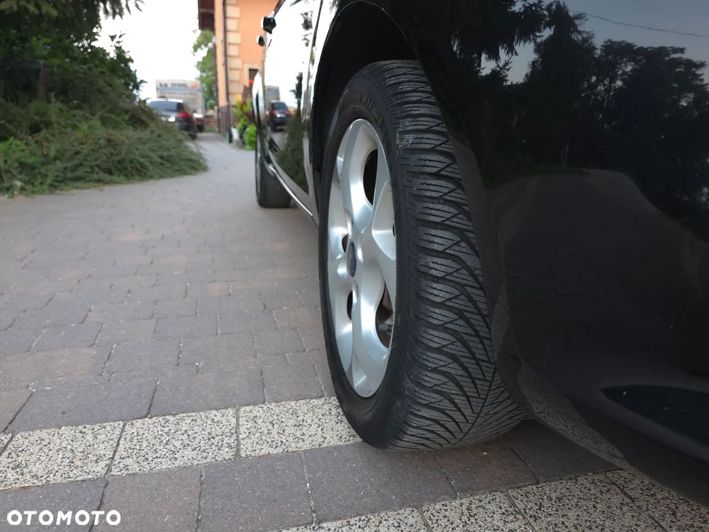 Ford Fiesta 1.25 Titanium - 11