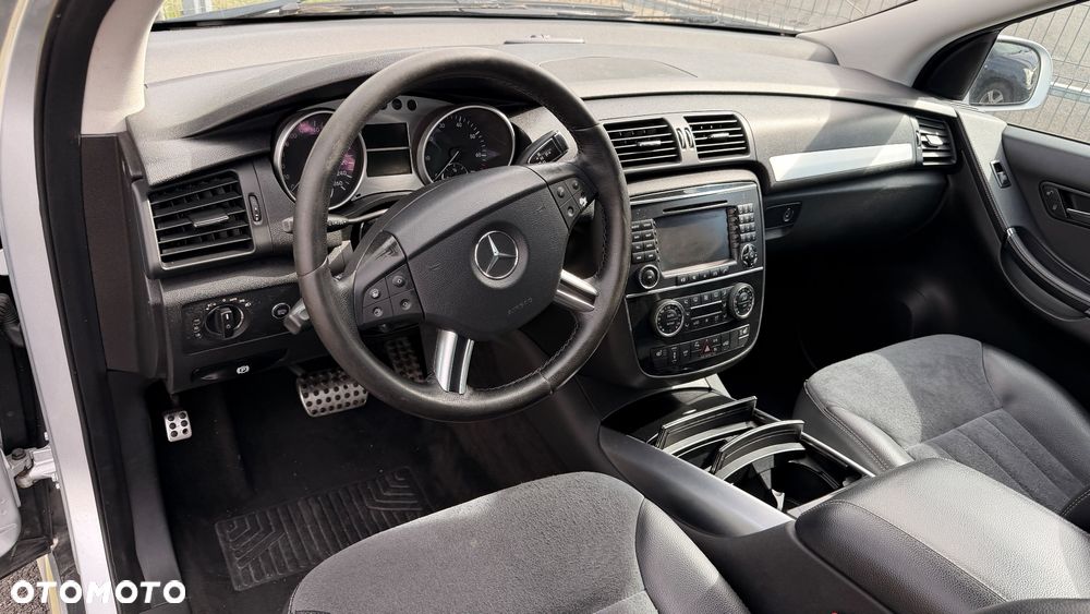 Mercedes-Benz Klasa R 350 4-Matic - 13