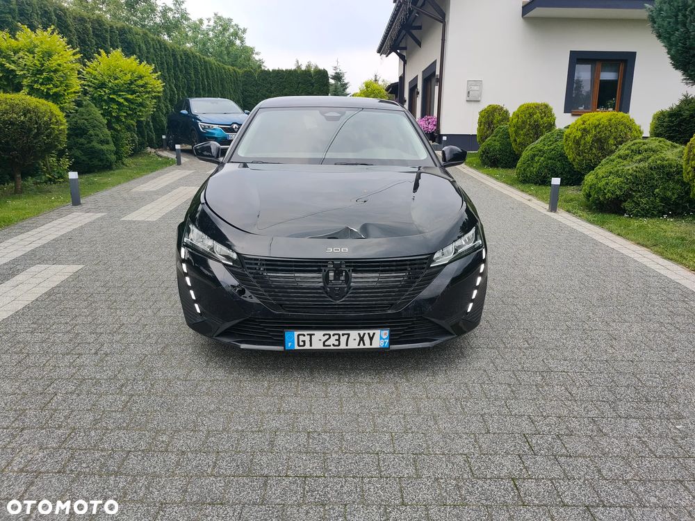Peugeot 308 - 8