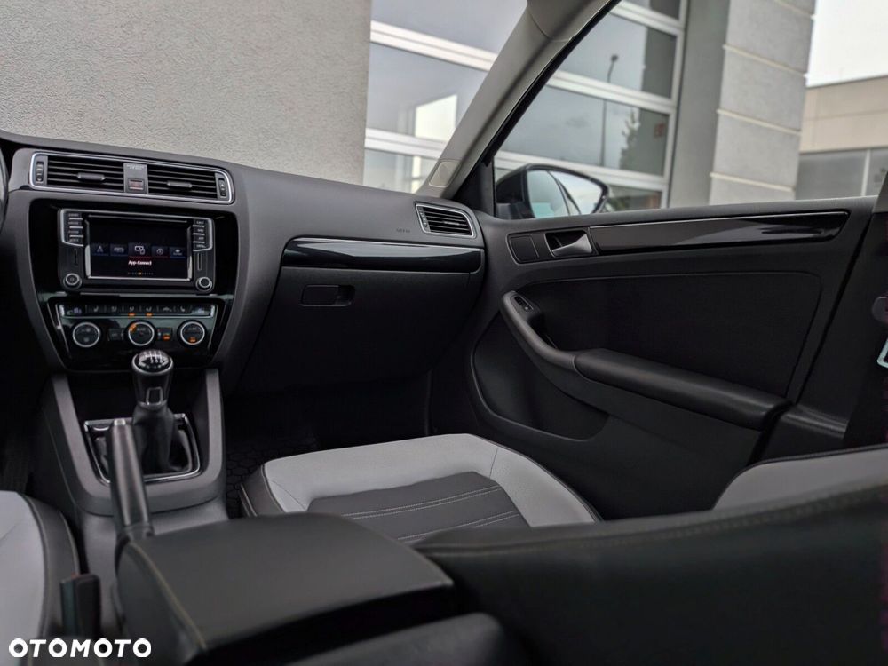 Volkswagen Jetta 1.4 TSI BMT Highline - 15