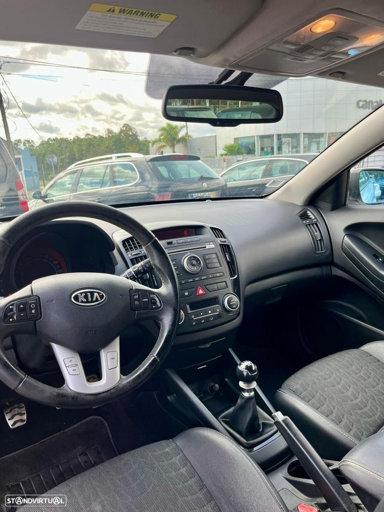 Kia Ceed SW 1.6 CRDi TX ISG - 1