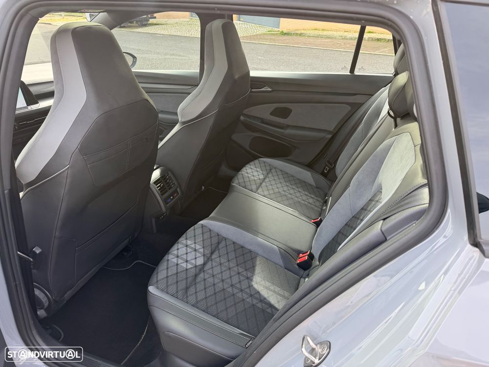 VW Golf 2.0 TDI SCR DSG R-Line - 26