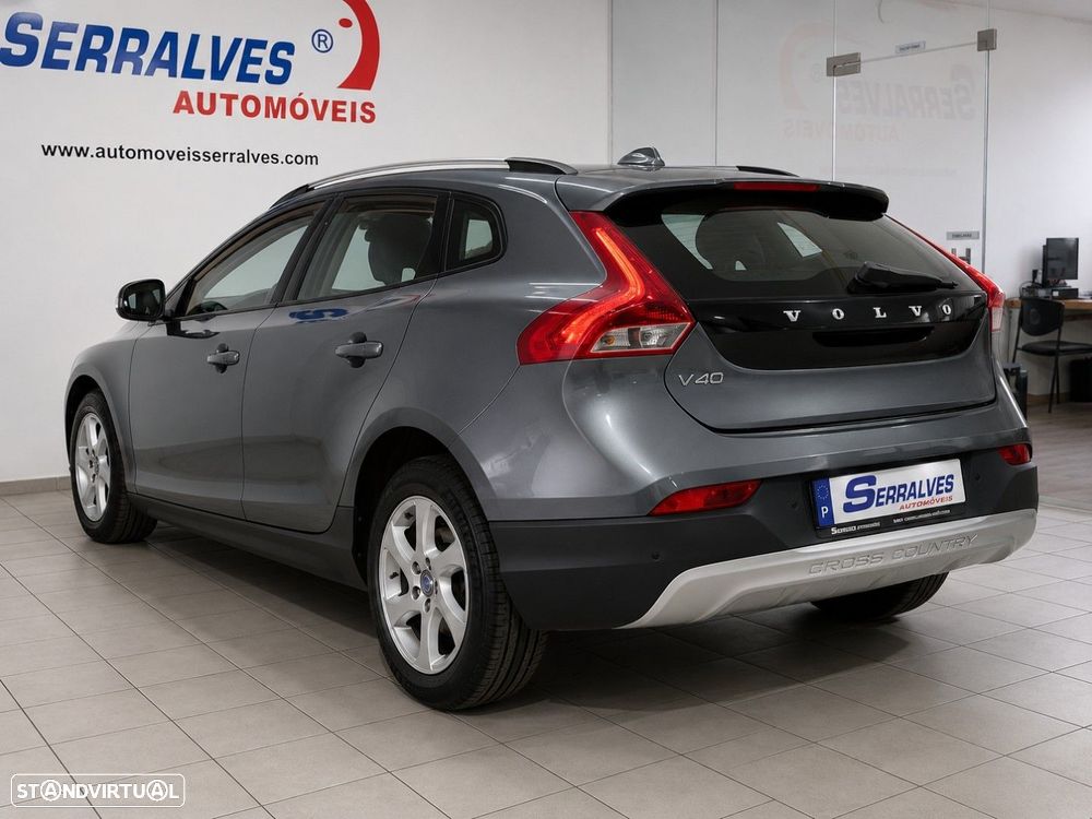 Volvo V40 1.6 D2 Momentum — fotografia 7