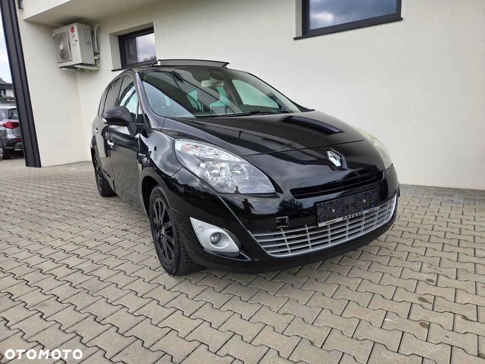 Renault Grand Scenic - 1