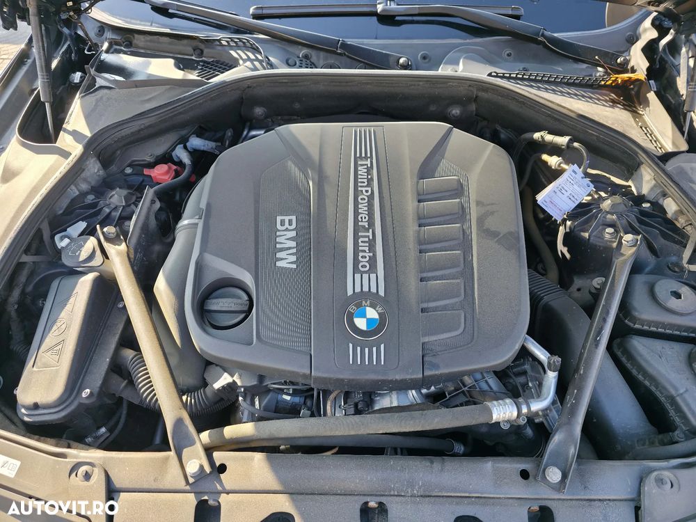 BMW Seria 5 530d xDrive Aut. Modern Line - 15