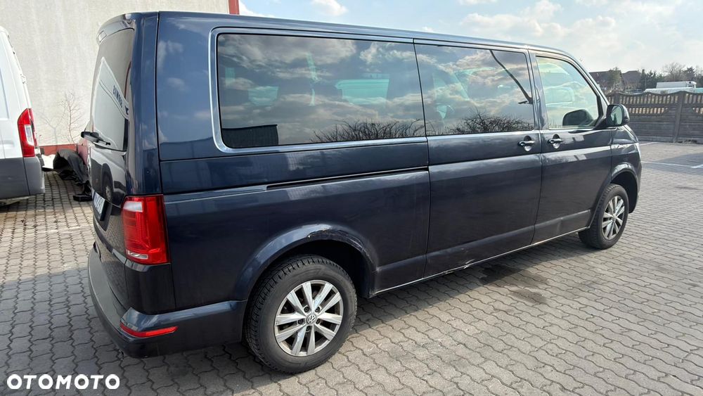Volkswagen Caravelle - 3