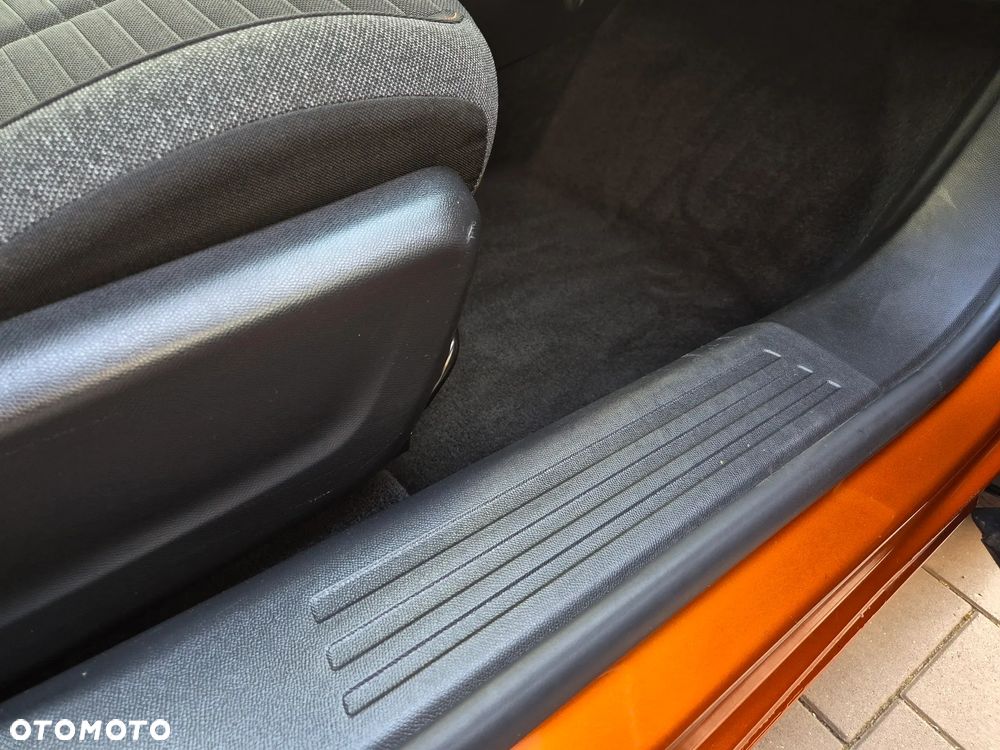 Peugeot 2008 BlueHDi 110 Active Pack - 17