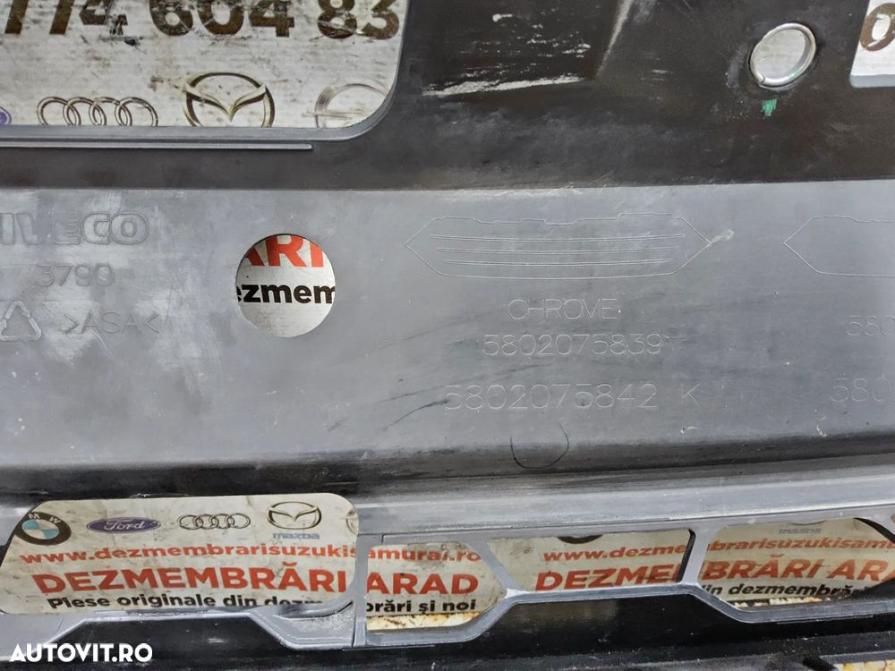 Grila radiator Iveco Daily după 2015 cod 5802075839 grila faruri bara fata iveco Daily 6 - 3