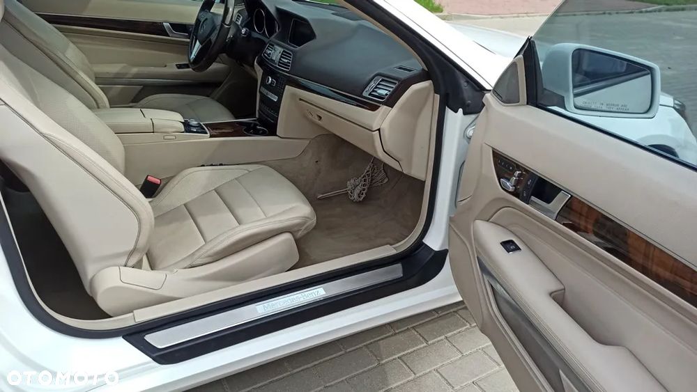 Mercedes-Benz Klasa E 350 Cabrio 7G-TRONIC - 14