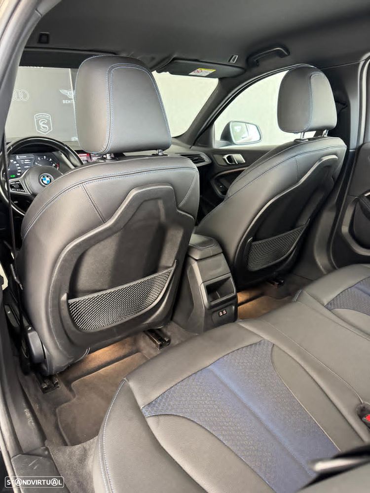 BMW 116 d Pack Desportivo M - 19
