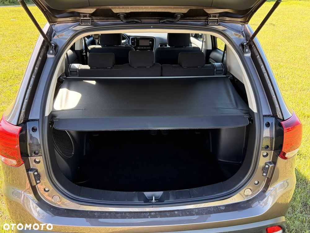 Mitsubishi Outlander 2.0 Intense 2WD - 9