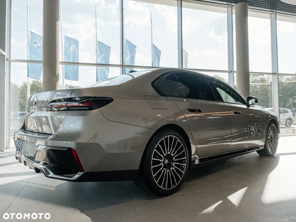BMW Seria 7 740d xDrive - 4