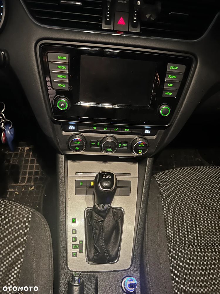 Skoda Octavia 1.6 TDI Ambition DSG - 4