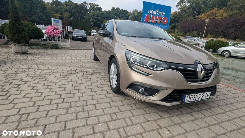 Renault Megane 1.6 SCe Limited - 17