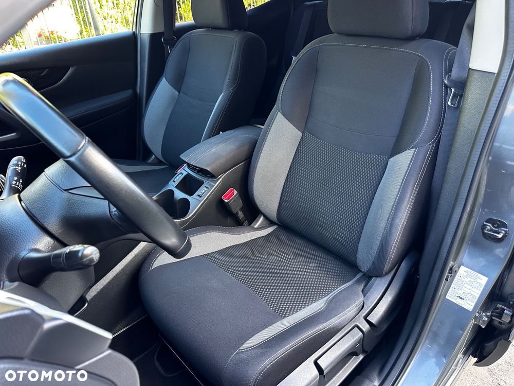 Nissan Qashqai 1.2 DIG-T N-Vision - 23