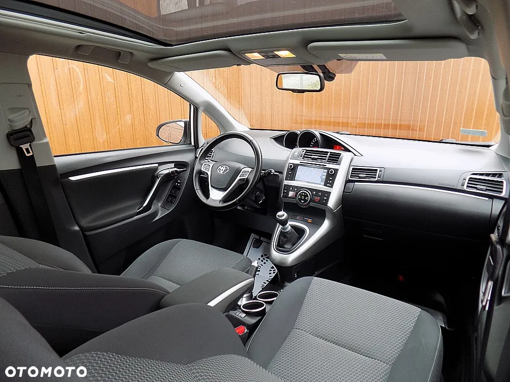 Toyota Verso 1.6 D-4D 5-Sitzer Start/Stop Executive - 19