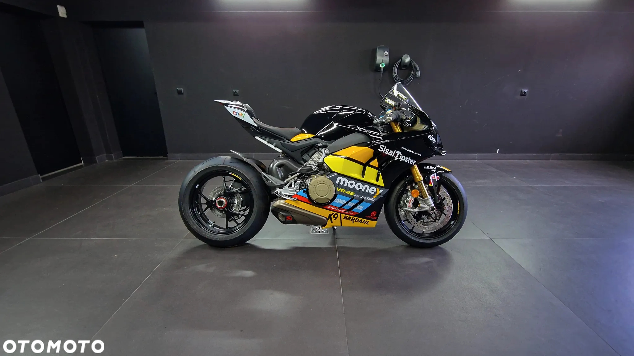 Ducati Panigale V4S - 2