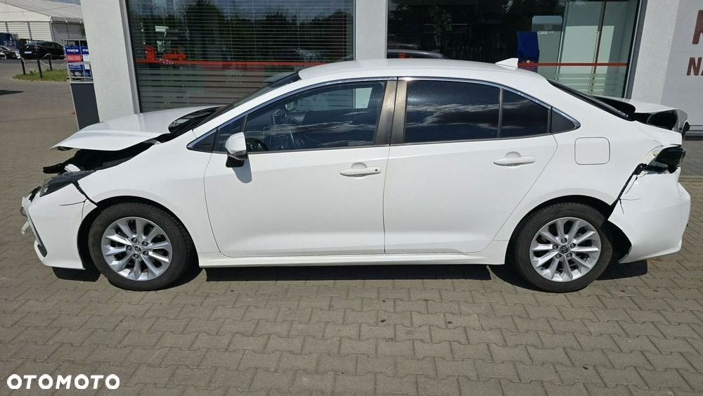 Toyota Corolla - 10