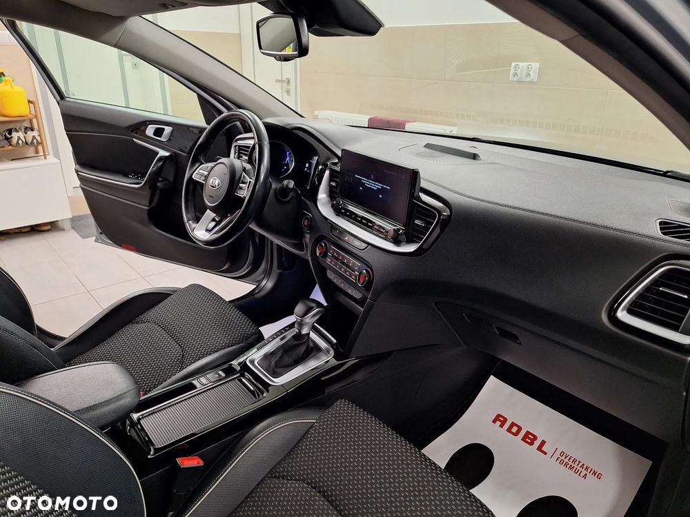 Kia XCeed 1.6 GDI PHEV Business Line DCT - 27