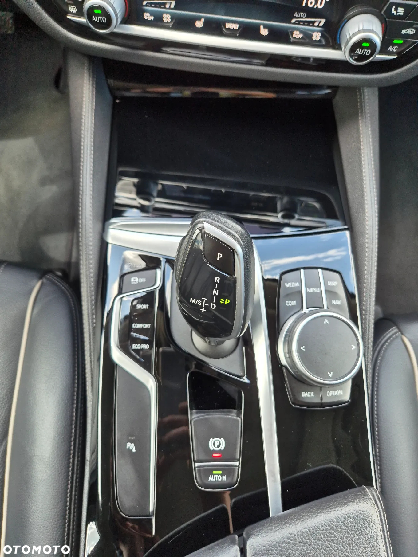 BMW Seria 5 530d xDrive Luxury Line - 22