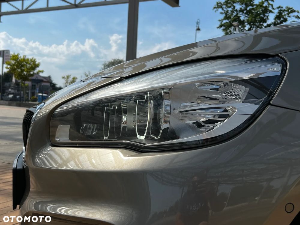 BMW Seria 2 218d Advantage - 12