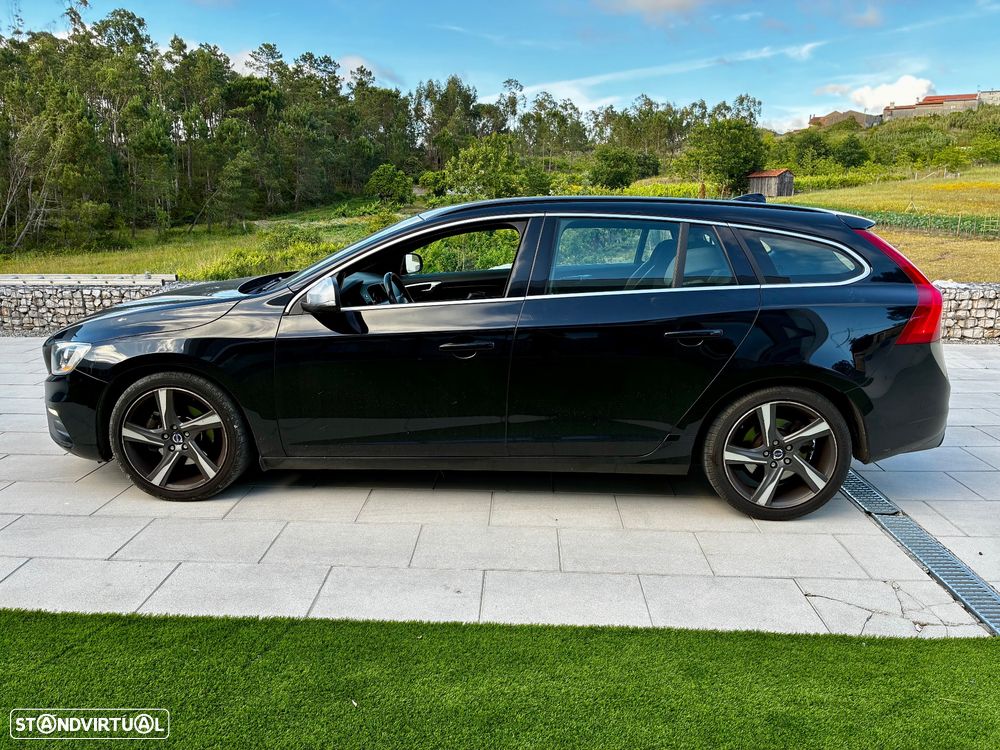 Volvo V60 2.0 D4 R-Design Summum - 2