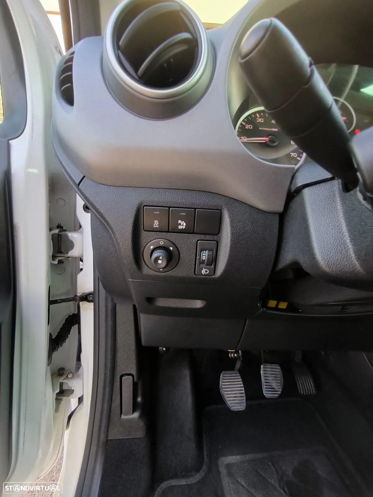 Citroën Berlingo 1.6 BlueHDi Feel 7L - 28