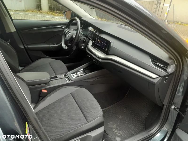 Skoda Octavia 2.0 TDI Ambition DSG - 23