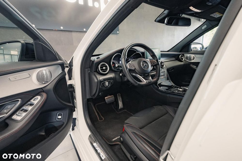 Mercedes-Benz Klasa C AMG 43 4-Matic - 10